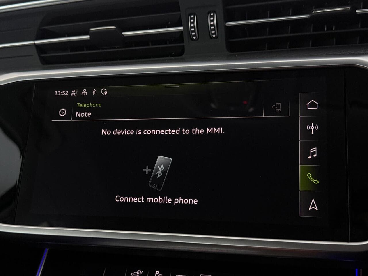 Audi A6 Avant thumbnail Infotainment System