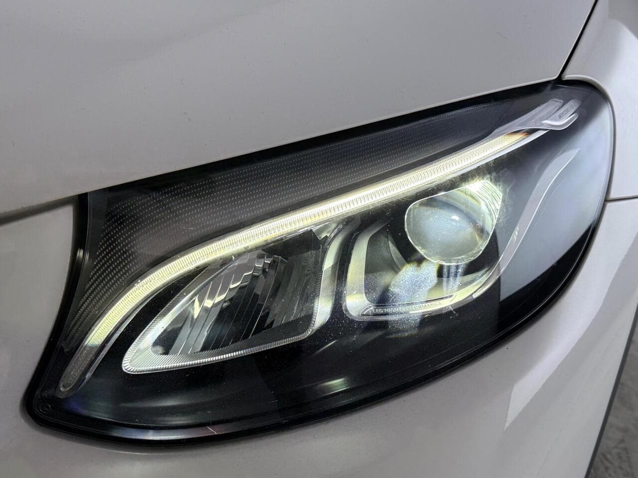 Mercedes-Benz GLC thumbnail Lights Front