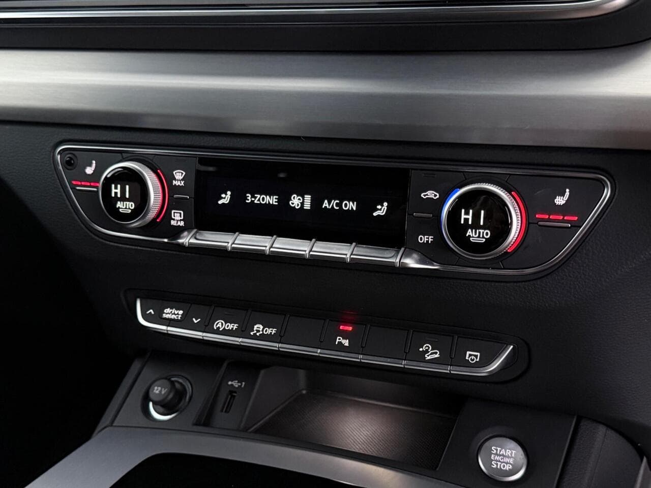 Audi Q5 thumbnail Misc Controls