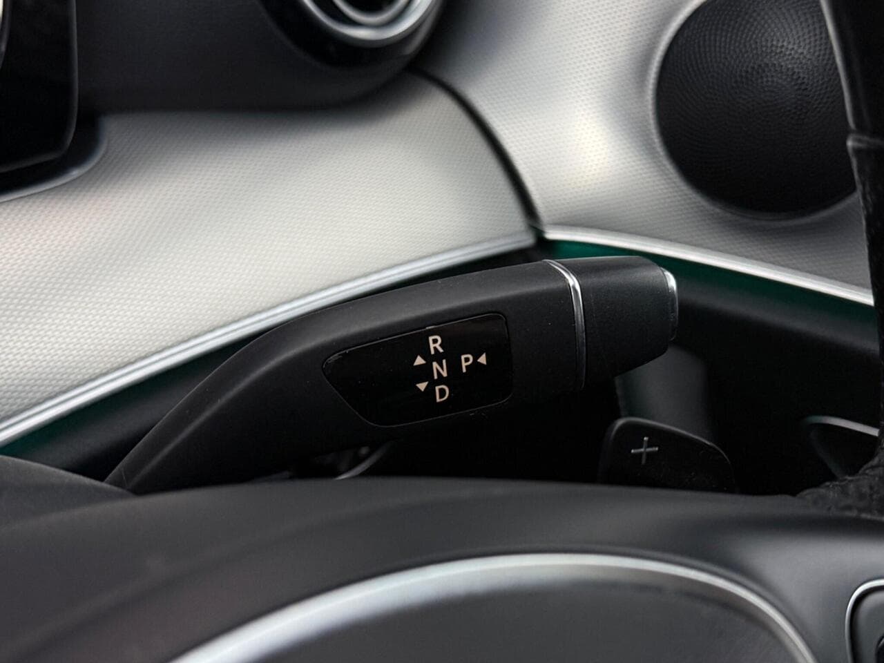 Mercedes-Benz E Class thumbnail Misc Controls