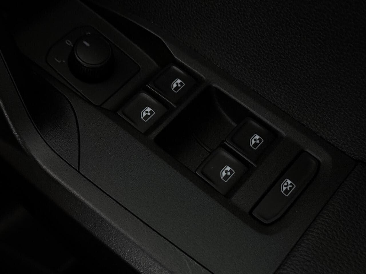 SEAT Arona thumbnail Misc Controls