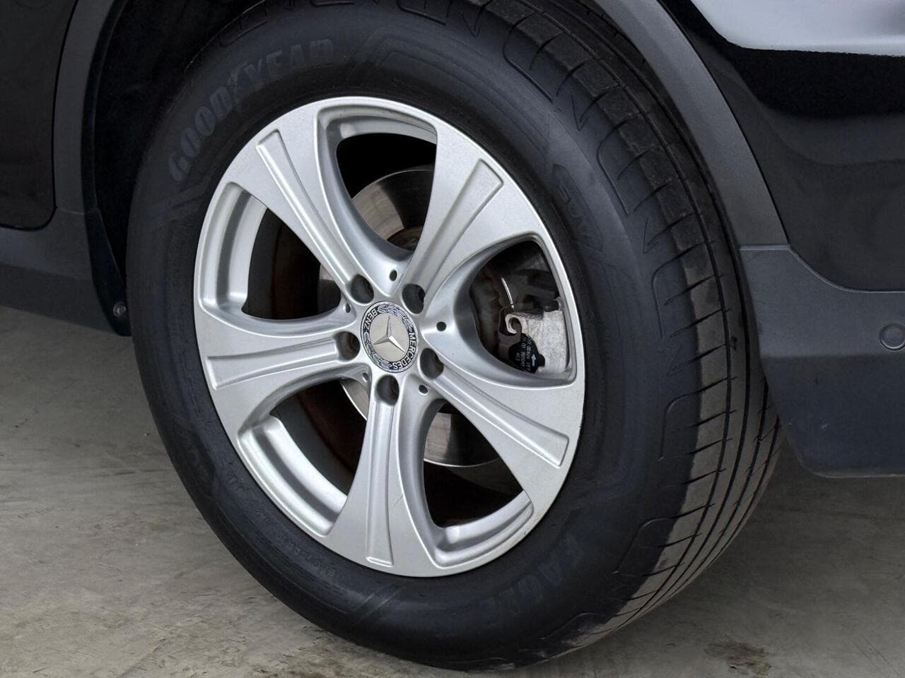 Mercedes-Benz GLC thumbnail Wheel