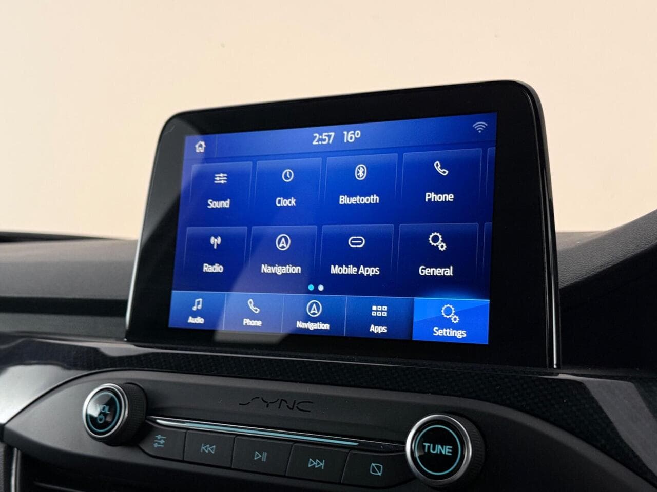 Ford Focus thumbnail Infotainment System
