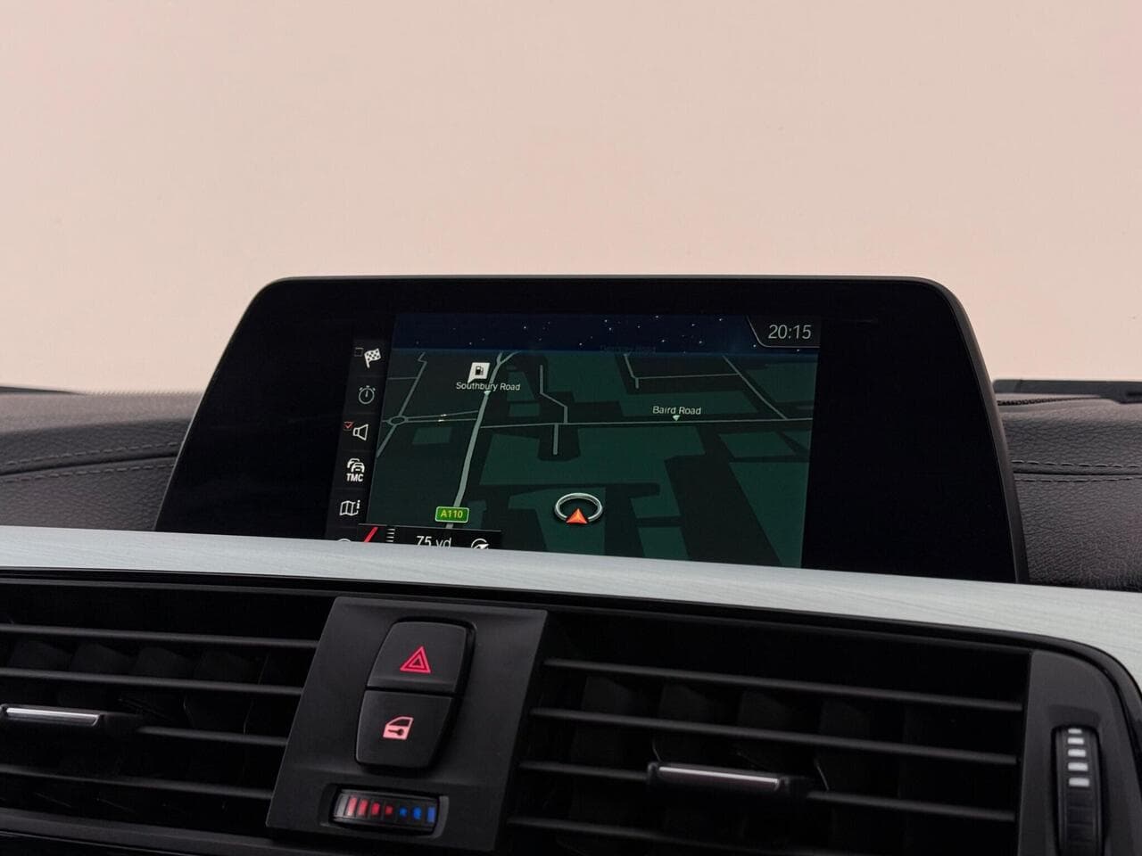 BMW 3 Series thumbnail Infotainment System