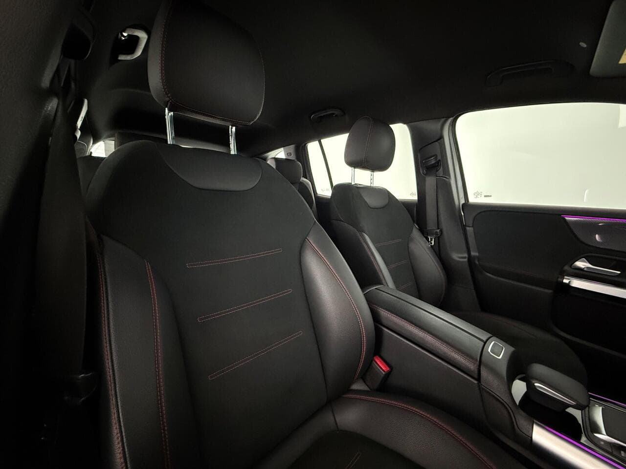 Mercedes-Benz GLB thumbnail Seat Driver