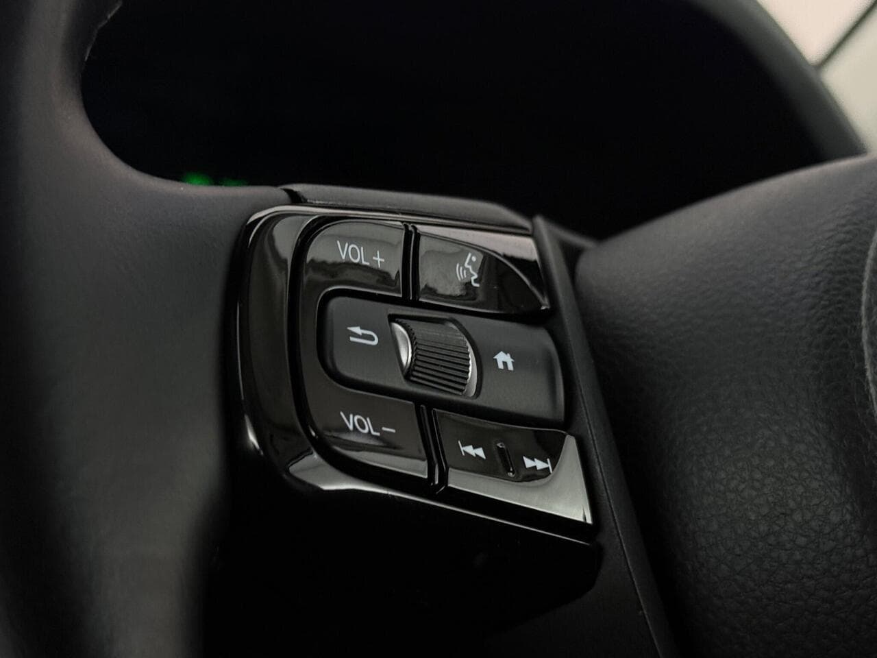Honda HR-V thumbnail Misc Controls