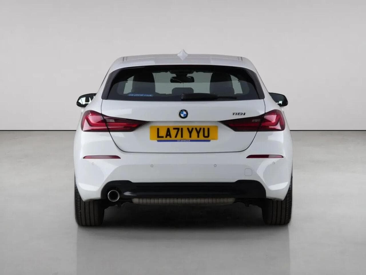 BMW 1 Series thumbnail Rear