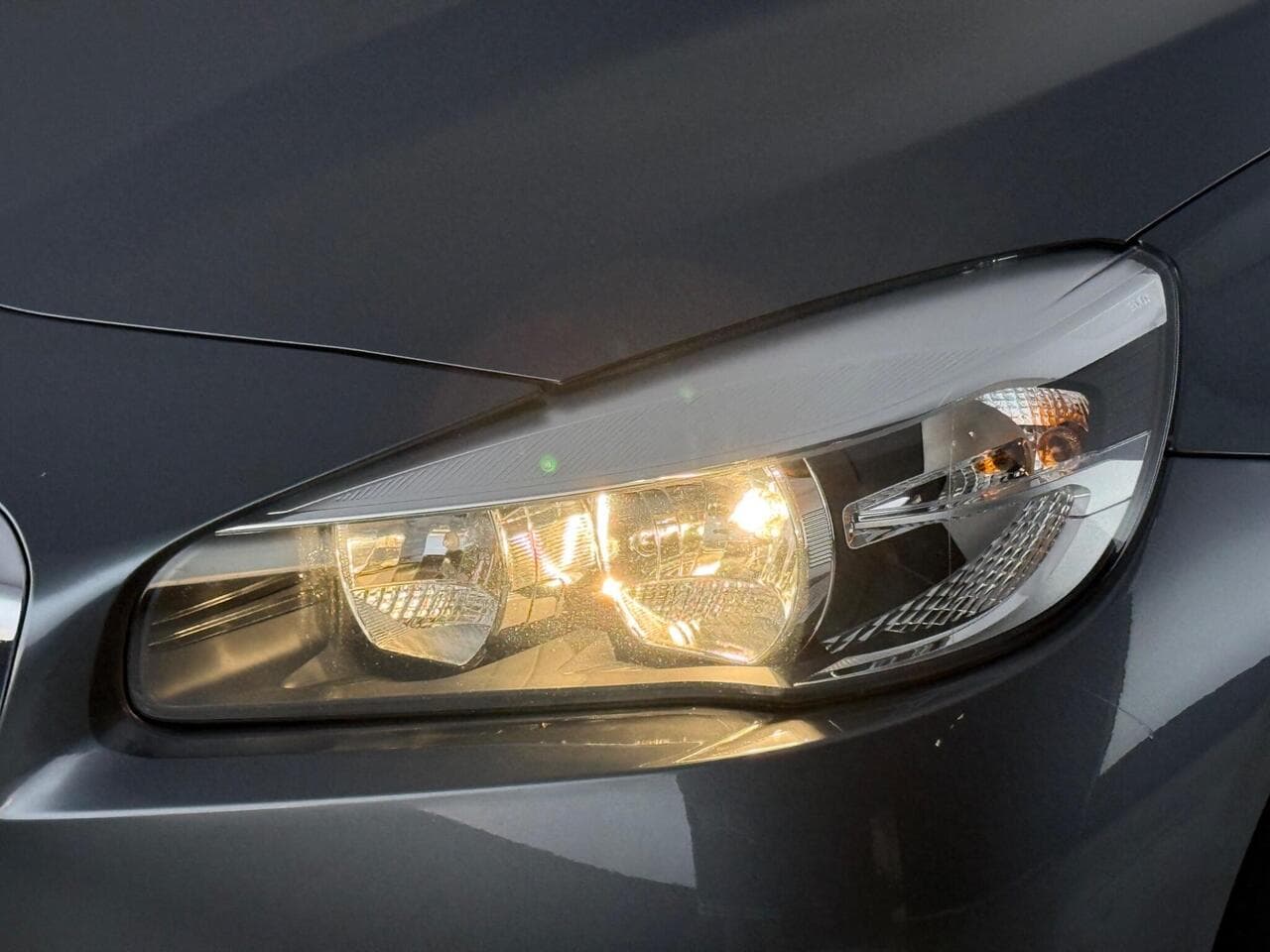 BMW 2 Series Gran Tourer thumbnail Lights Front