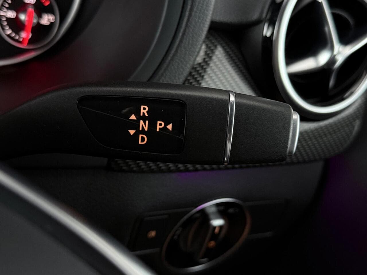 Mercedes-Benz B Class thumbnail Misc Controls
