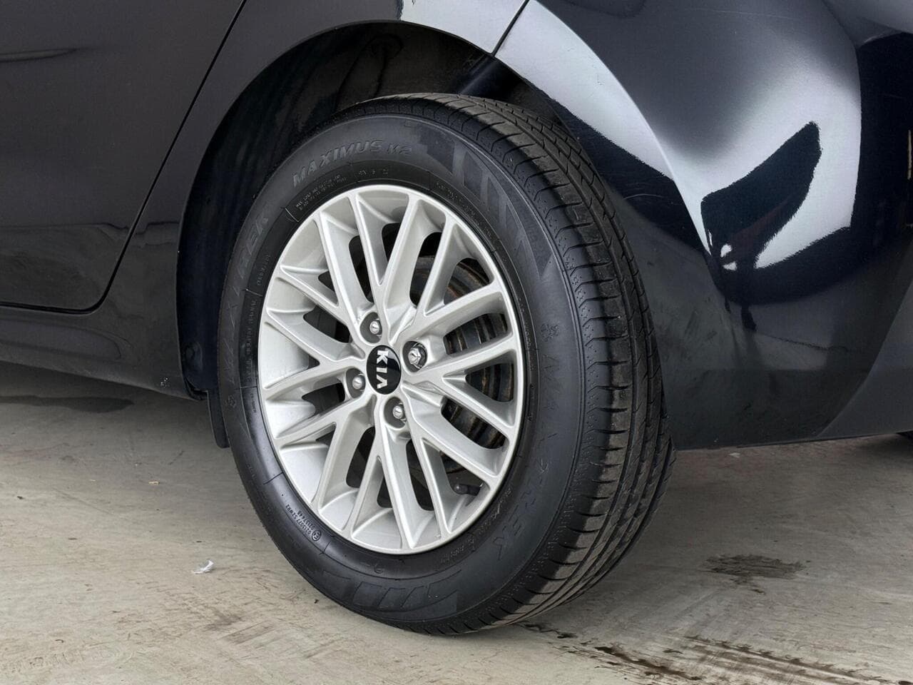 Kia Rio thumbnail Wheel
