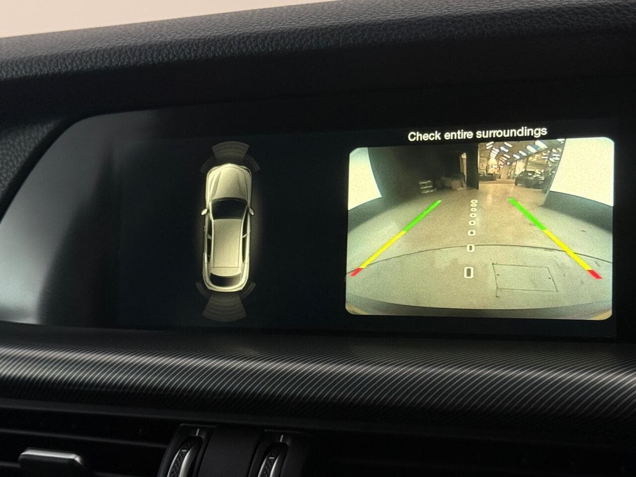 Alfa Romeo Stelvio thumbnail Infotainment System