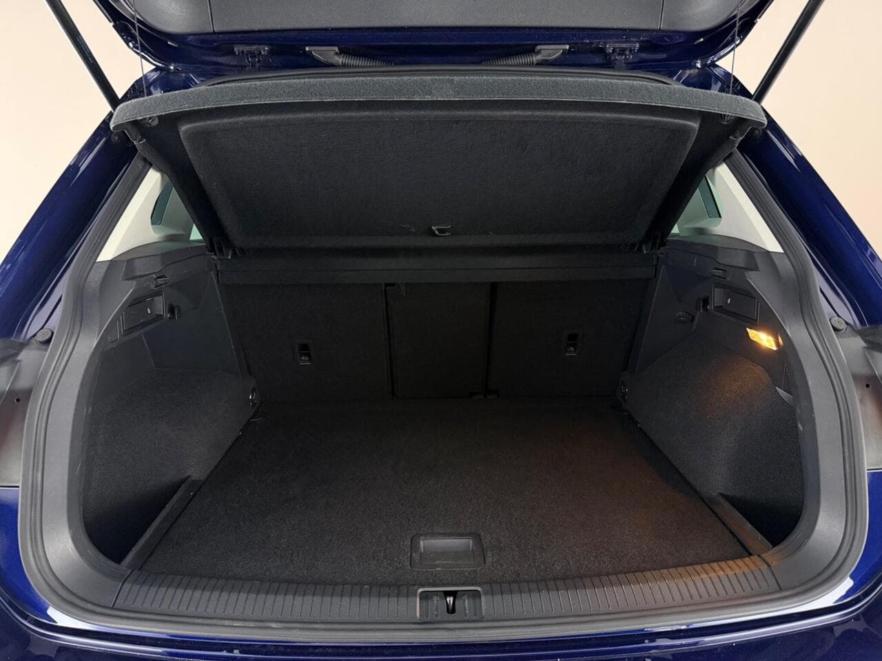 Volkswagen Tiguan thumbnail Boot
