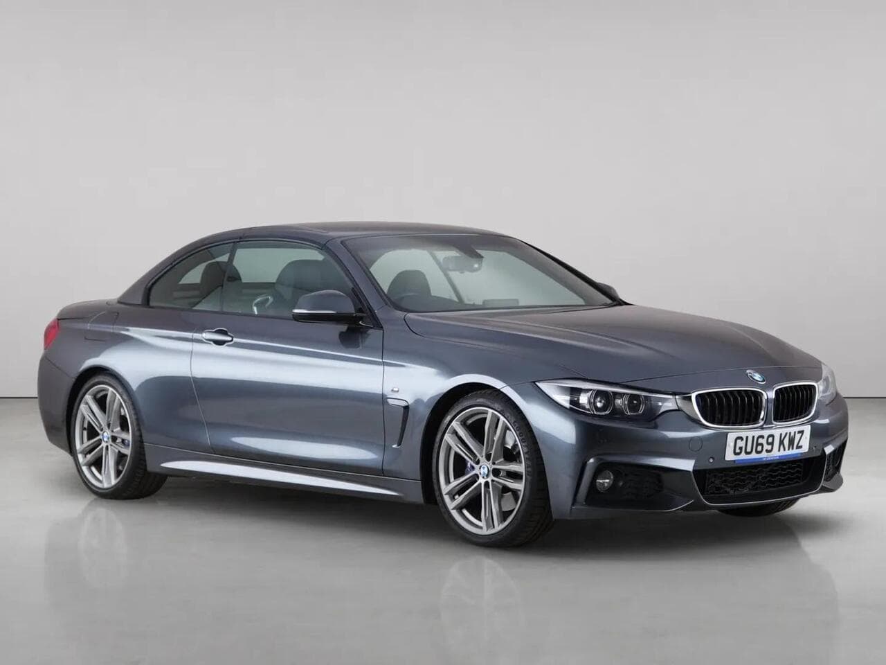 BMW 4 Series thumbnail Front Right