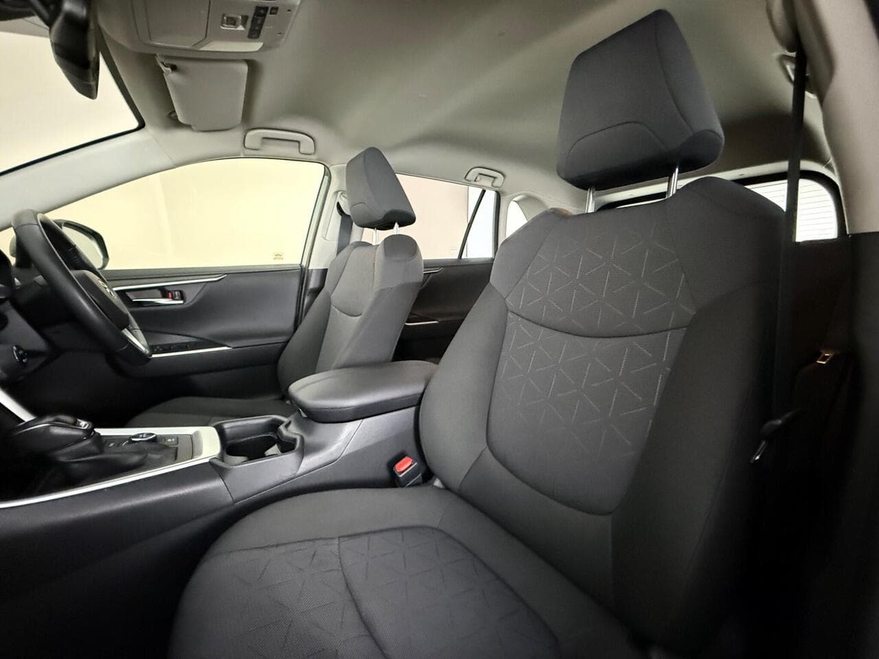 Toyota RAV4 thumbnail Seat Front Passenger