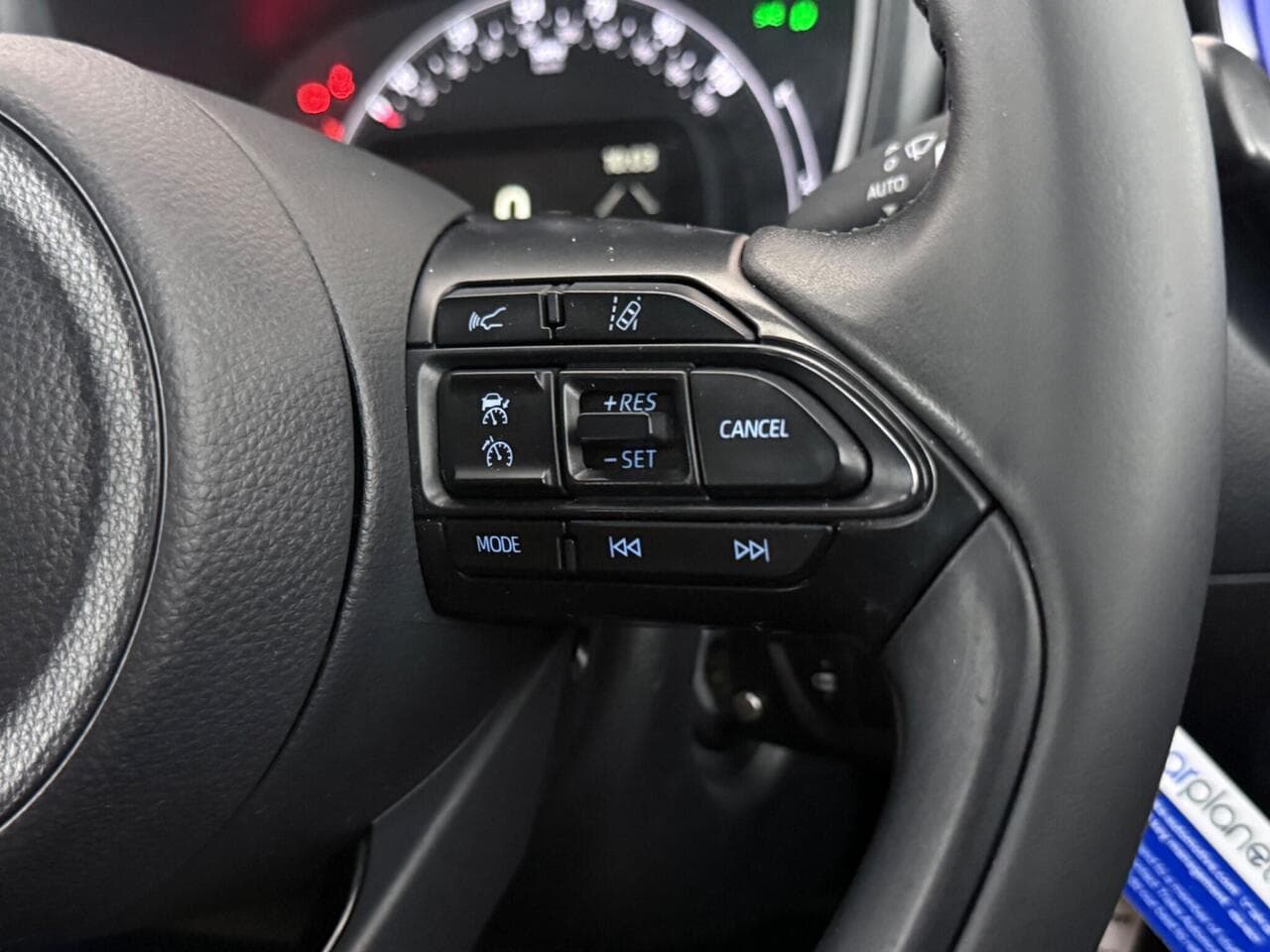 Toyota Aygo X thumbnail Misc Controls