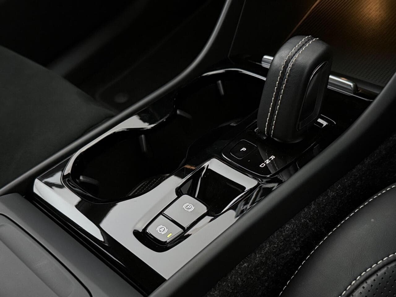 Volvo XC40 thumbnail Interior Front