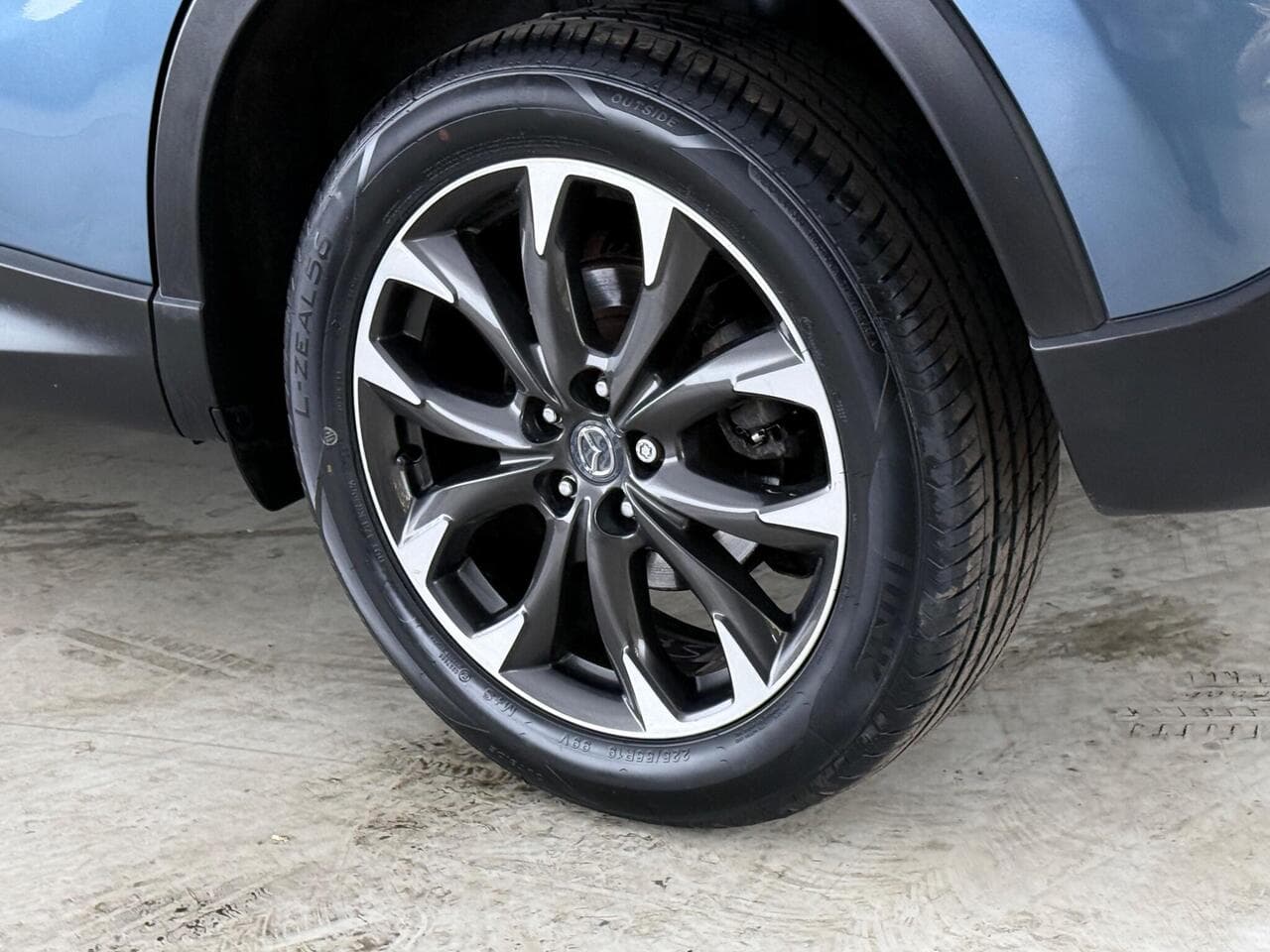 Mazda CX-5 thumbnail Wheel