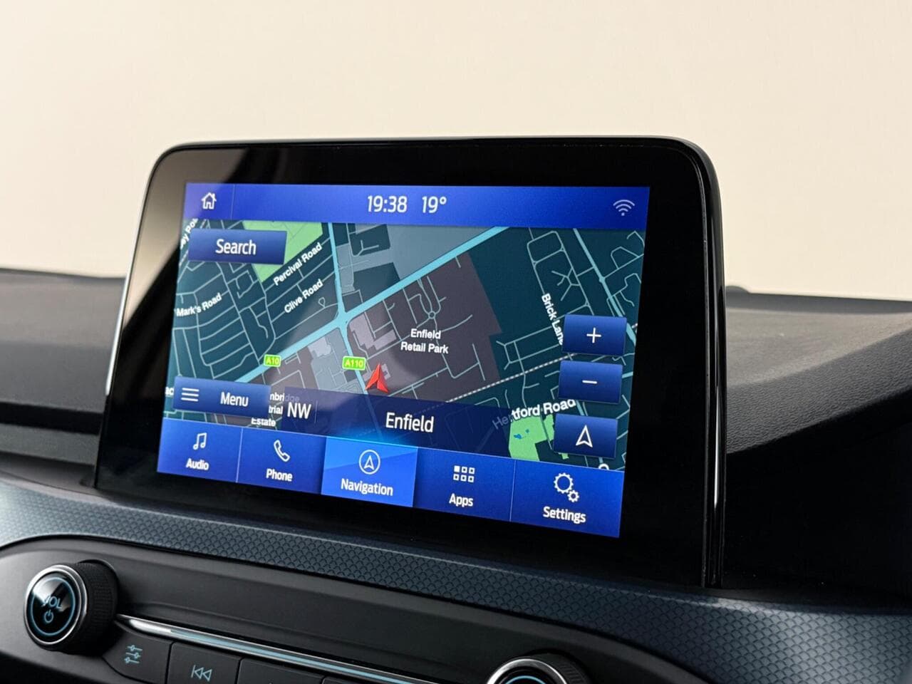 Ford Focus thumbnail Infotainment System