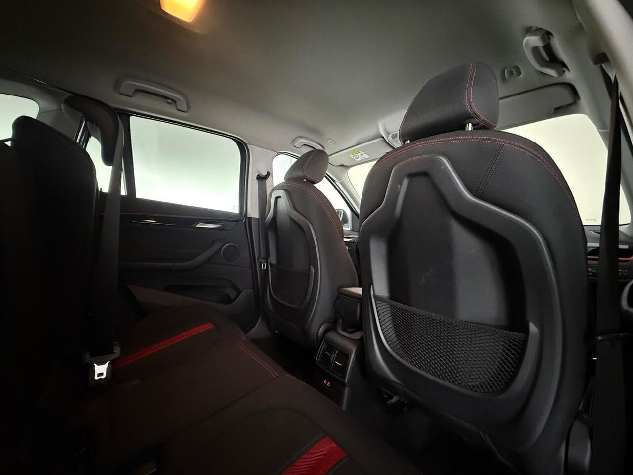 BMW X1 thumbnail Seats Rear