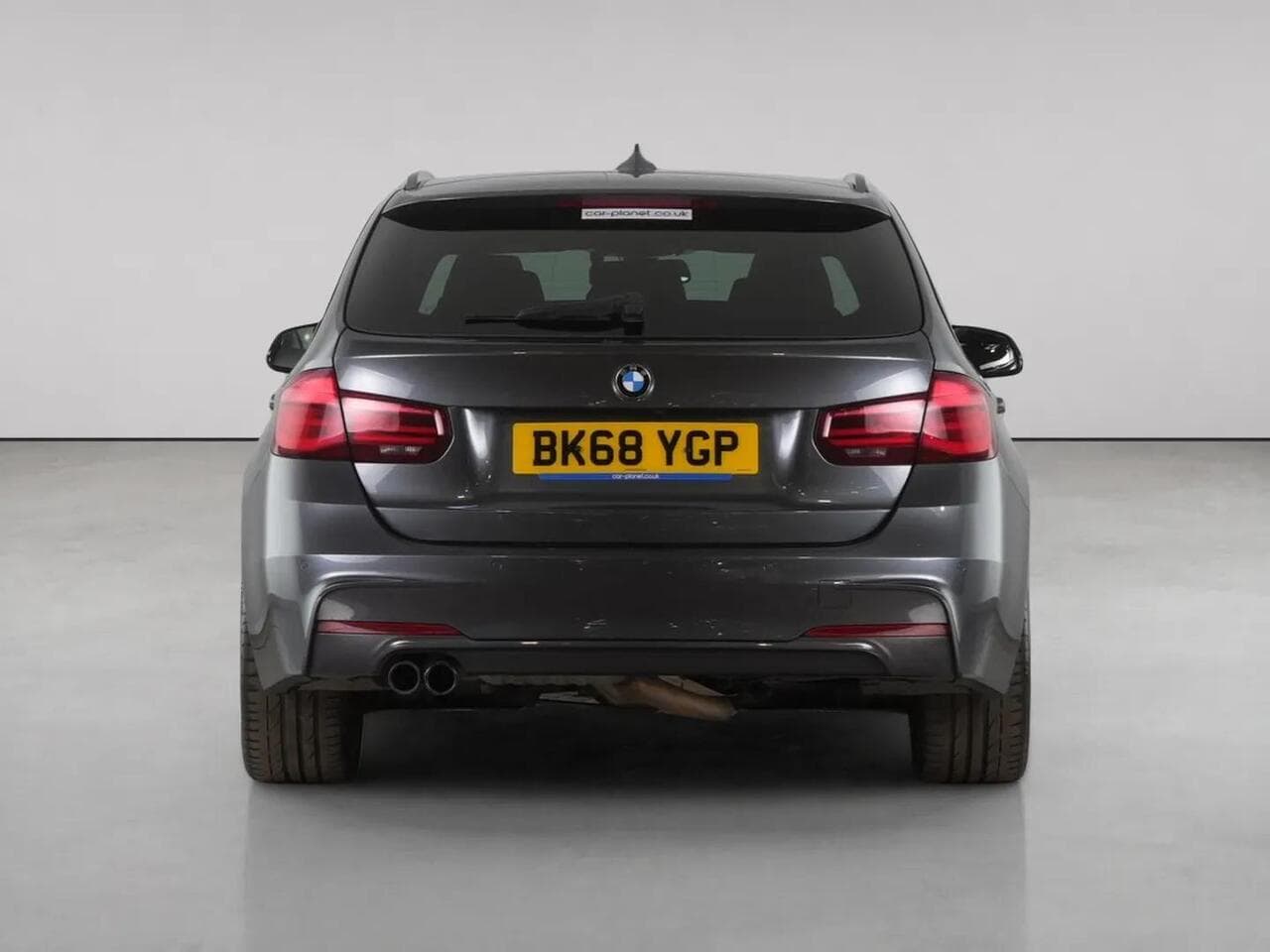 BMW 3 Series thumbnail Rear