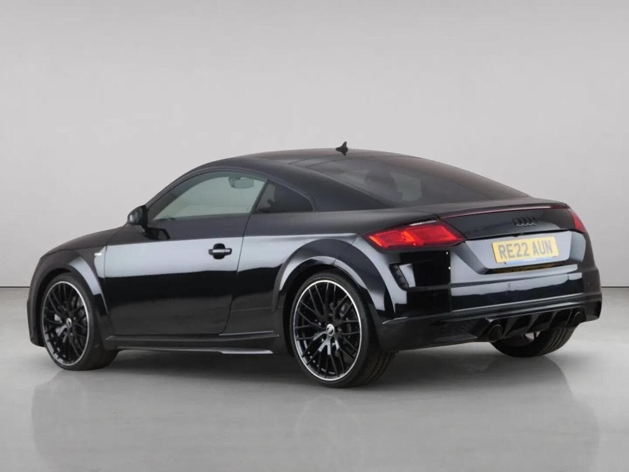 Audi TT thumbnail Rear Left