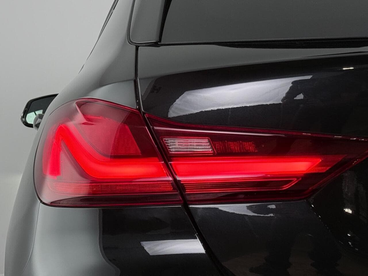 BMW 1 Series thumbnail Lights Rear
