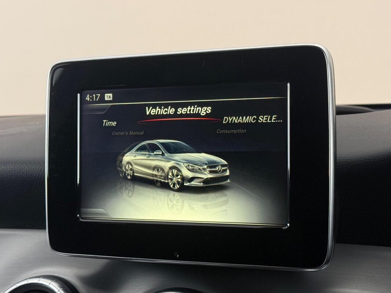 Mercedes-Benz CLA thumbnail Infotainment System