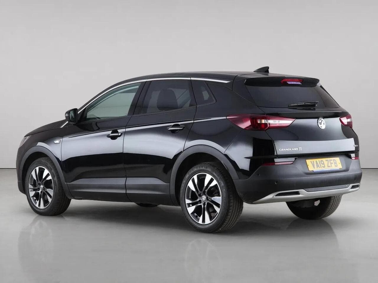 Vauxhall Grandland X thumbnail Rear Left