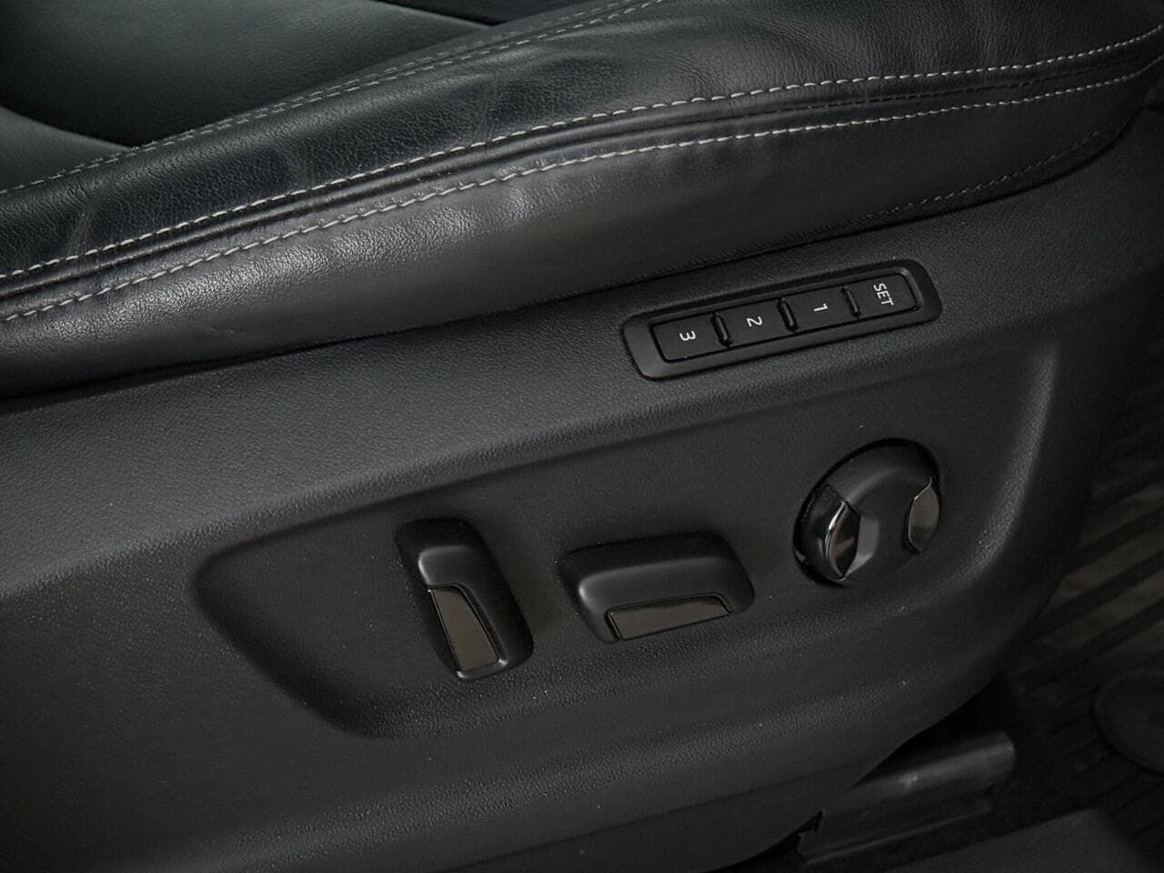 Skoda Kodiaq thumbnail Misc Controls