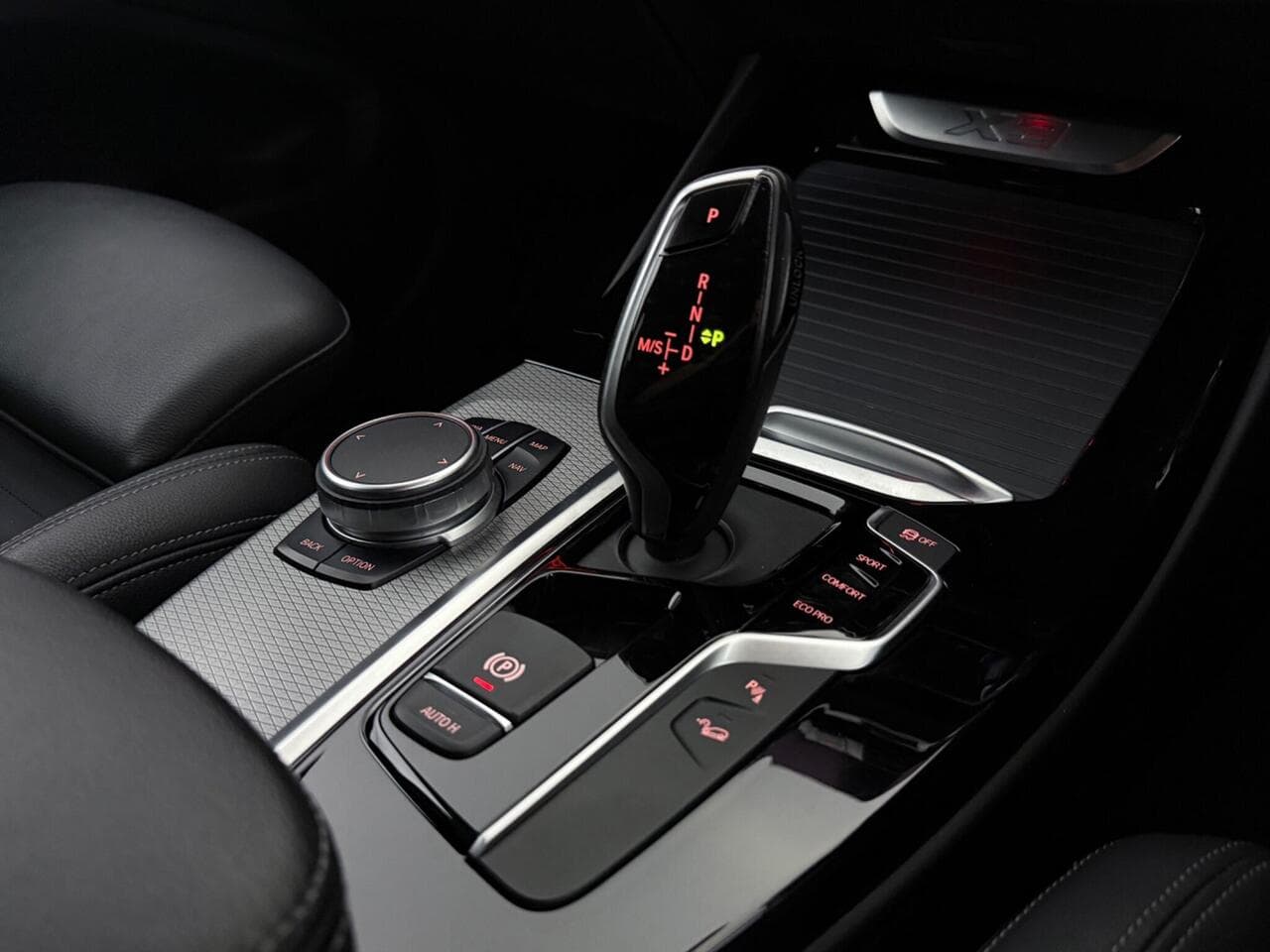 BMW X3 thumbnail Interior Front