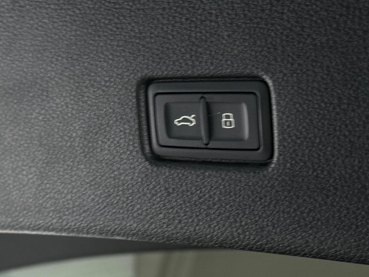 Audi Q5 thumbnail Misc Controls