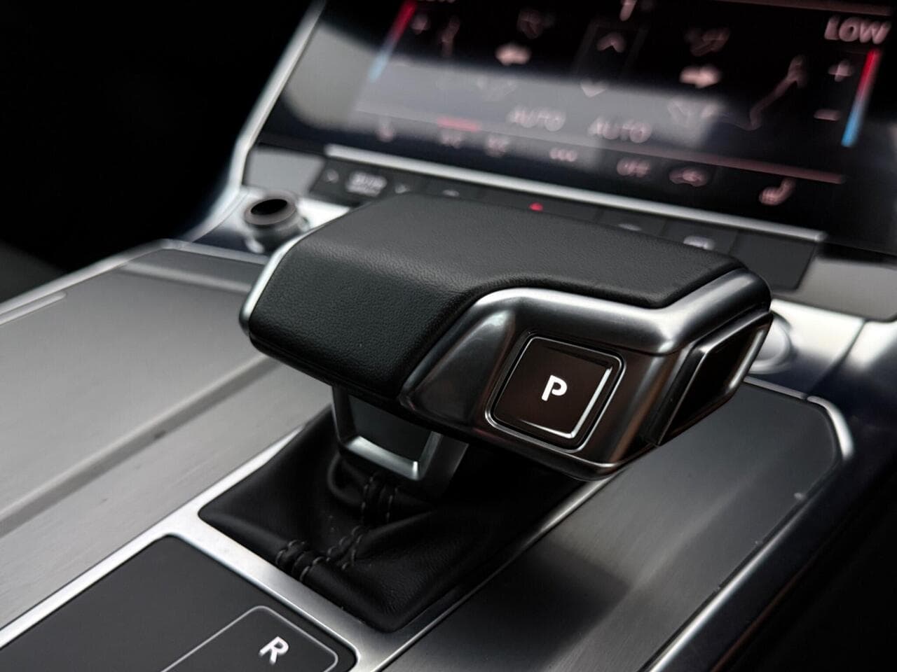Audi A6 Avant thumbnail Misc Controls