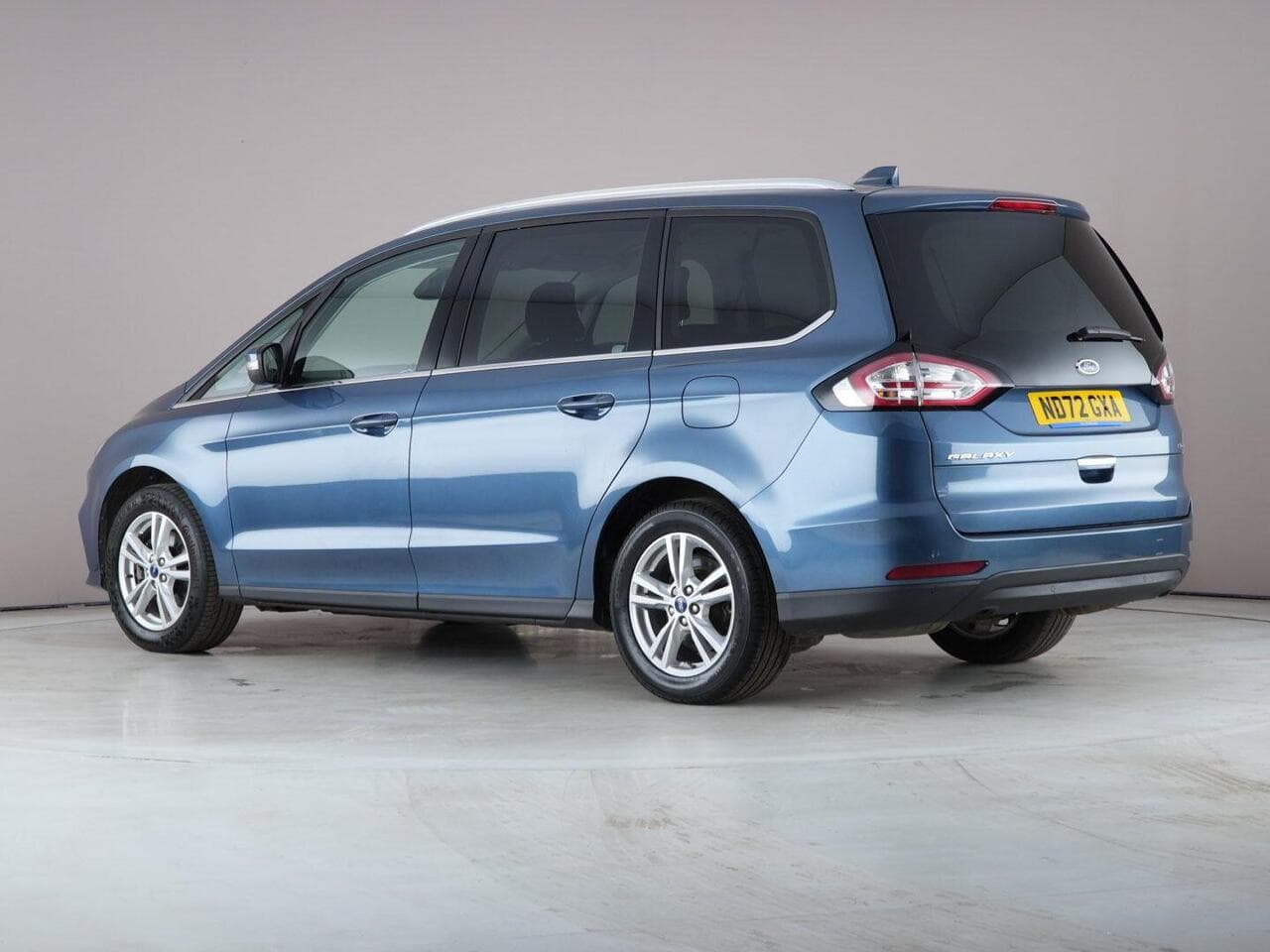 Ford Galaxy thumbnail Rear Left