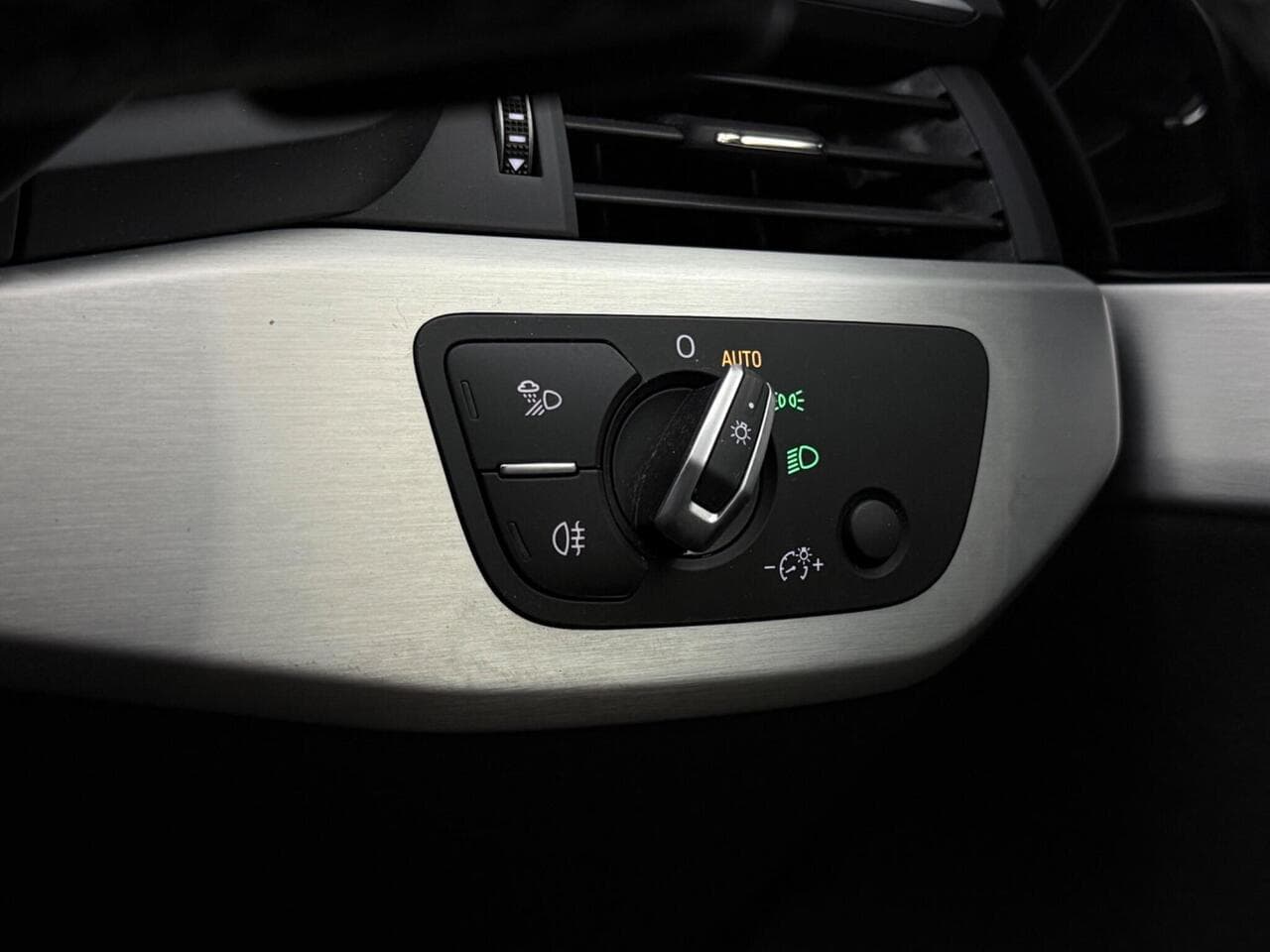 Audi A5 thumbnail Misc Controls