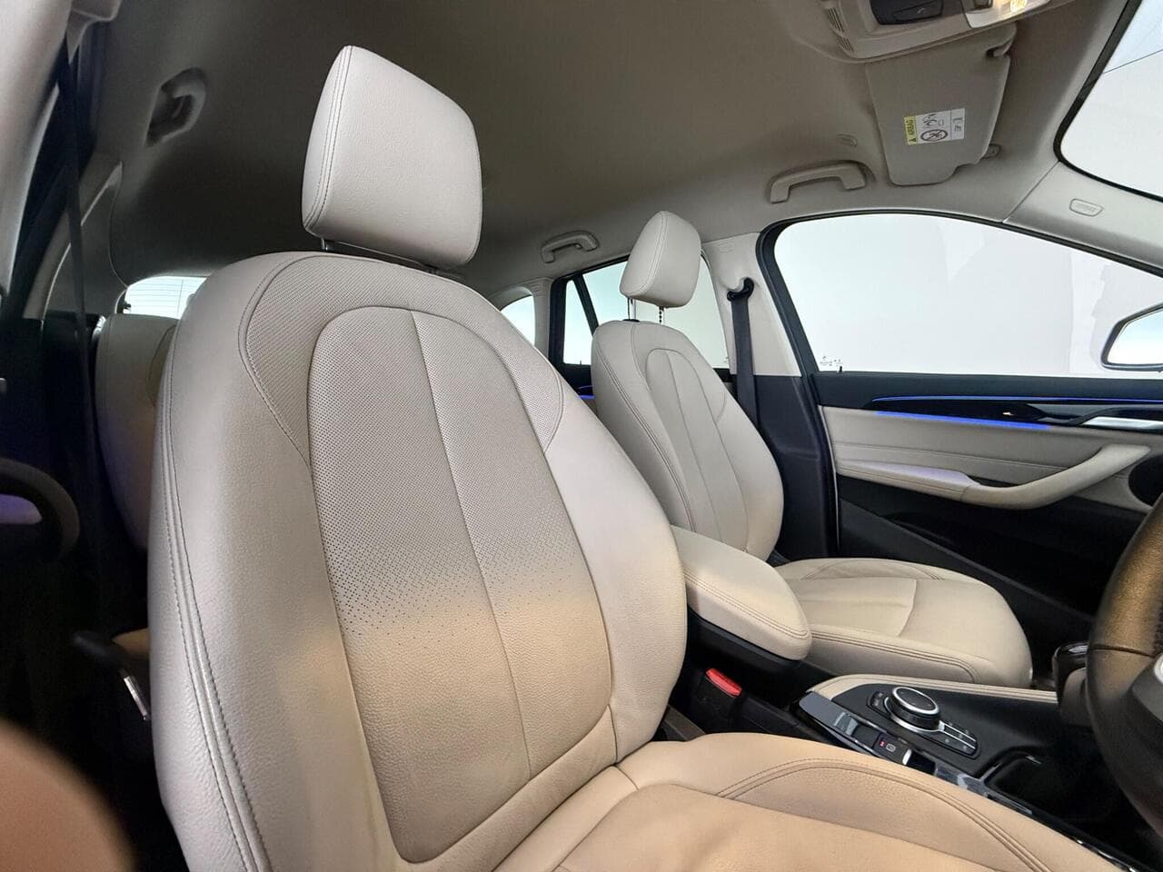 BMW X1 thumbnail Seat Driver