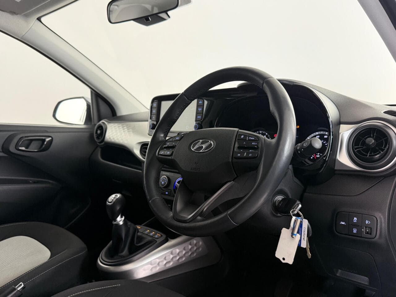 Hyundai i10 thumbnail Interior Front