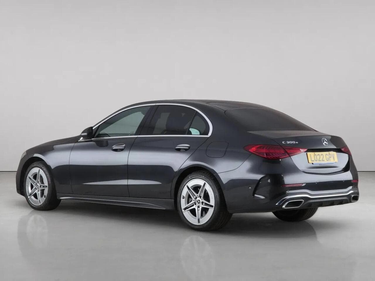 Mercedes-Benz C Class thumbnail Rear Left