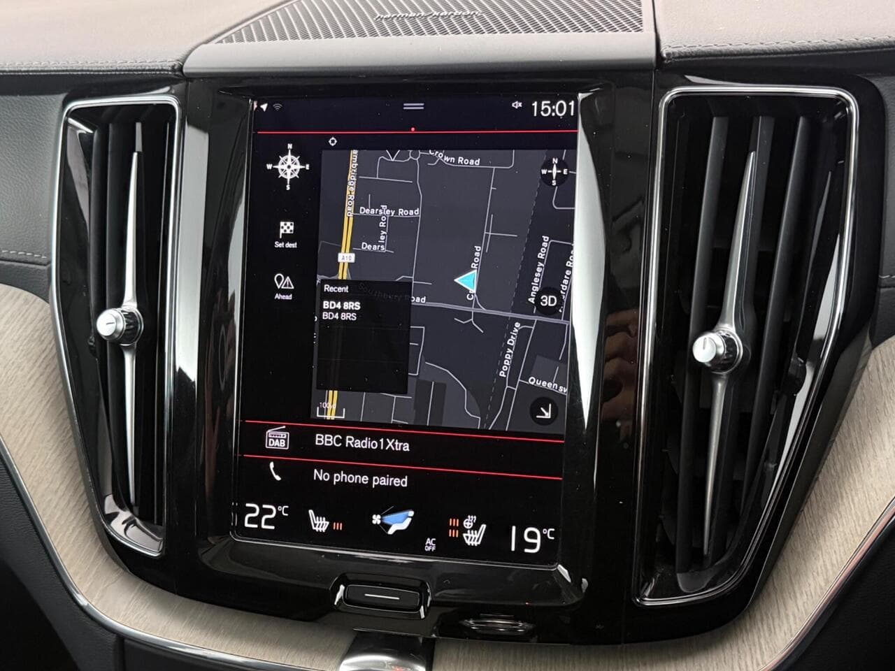 Volvo XC60 thumbnail Infotainment System