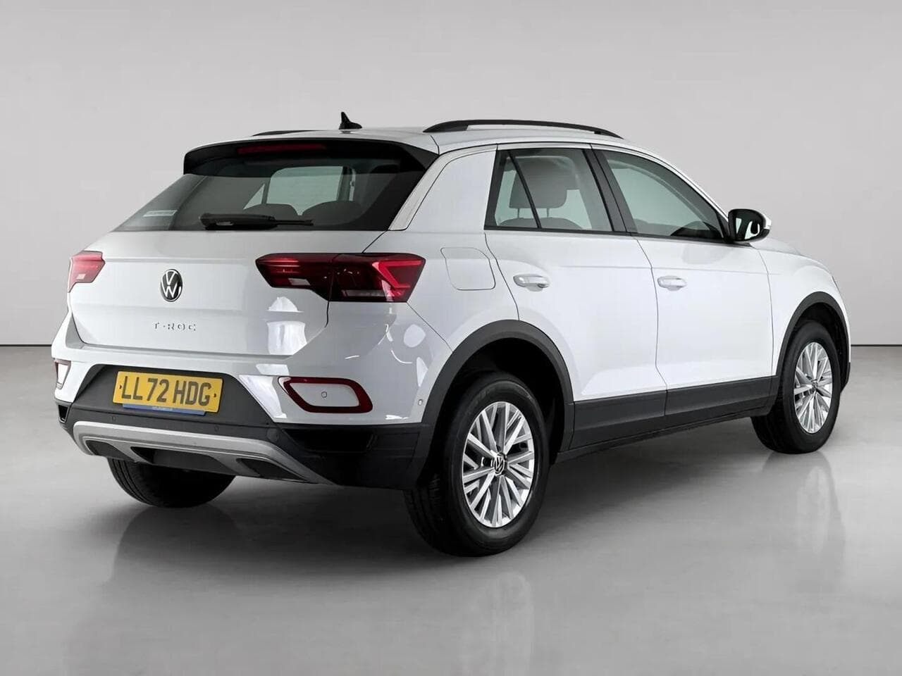 Volkswagen T-Roc thumbnail Rear Right