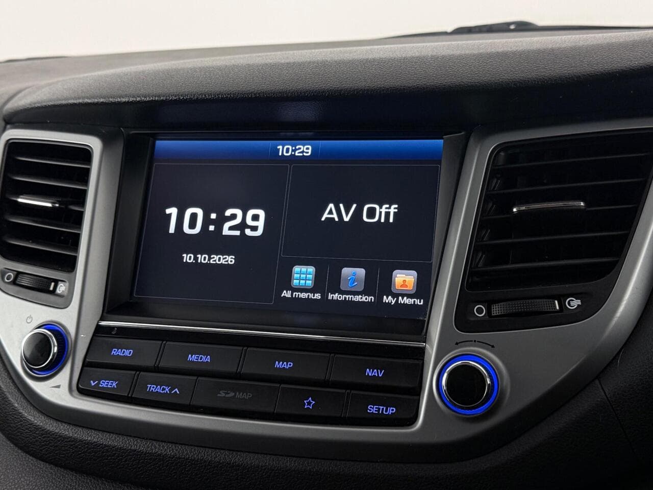 Hyundai TUCSON thumbnail Infotainment System