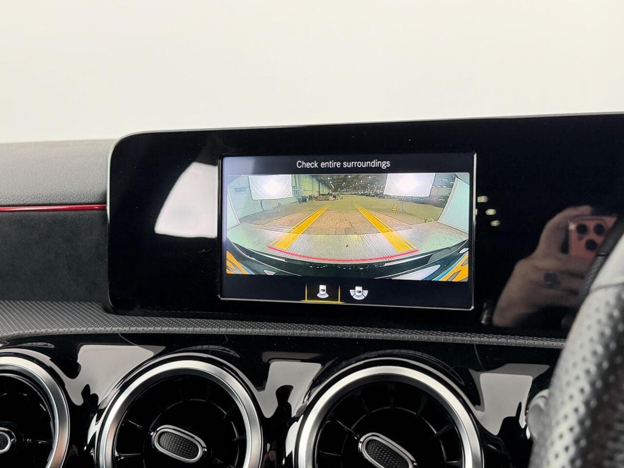 Mercedes-Benz A Class thumbnail Infotainment System