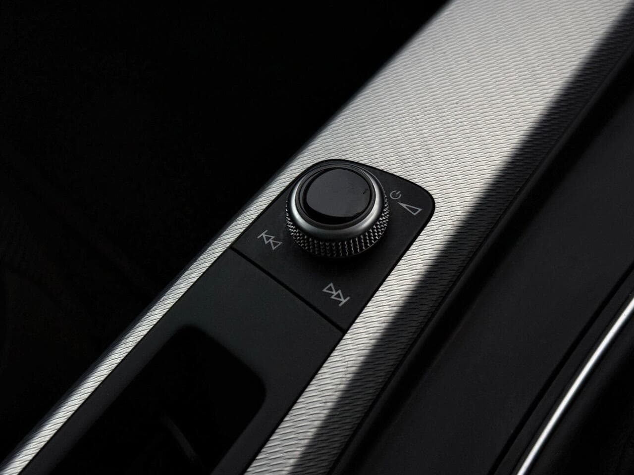 Audi A4 Avant thumbnail Misc Controls