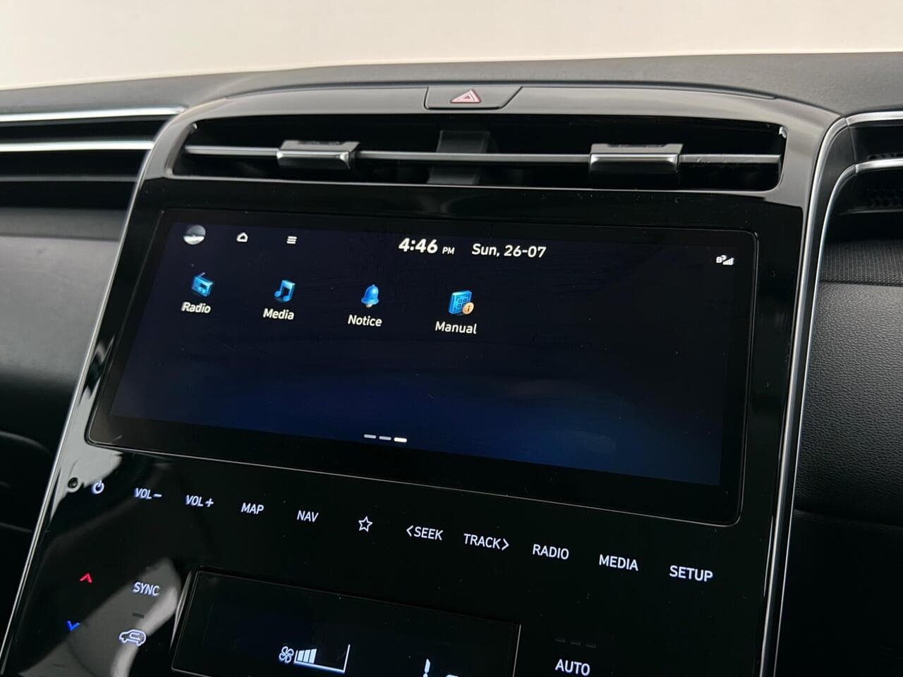 Hyundai TUCSON thumbnail Infotainment System
