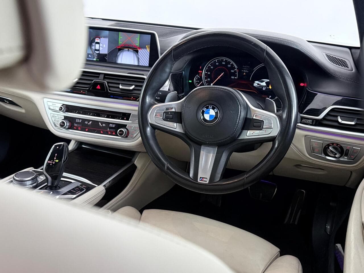BMW 7 Series thumbnail Steering Wheel