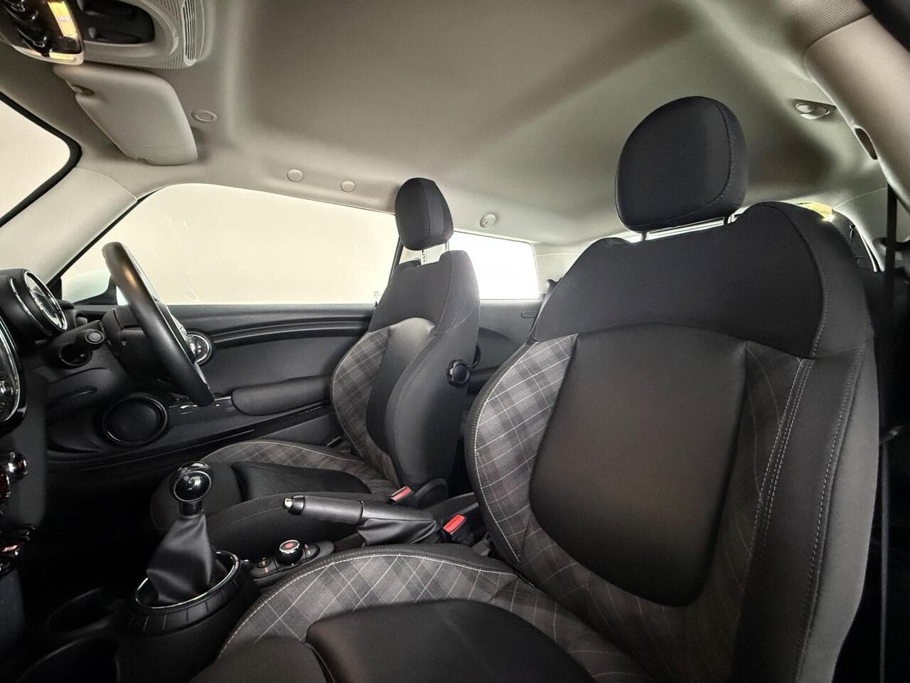 MINI Hatch thumbnail Seat Front Passenger