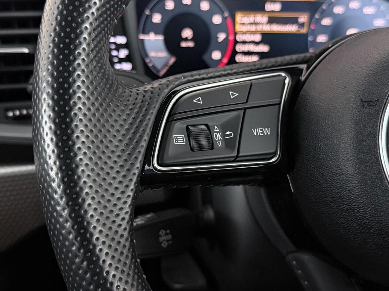 Audi A1 thumbnail Misc Controls
