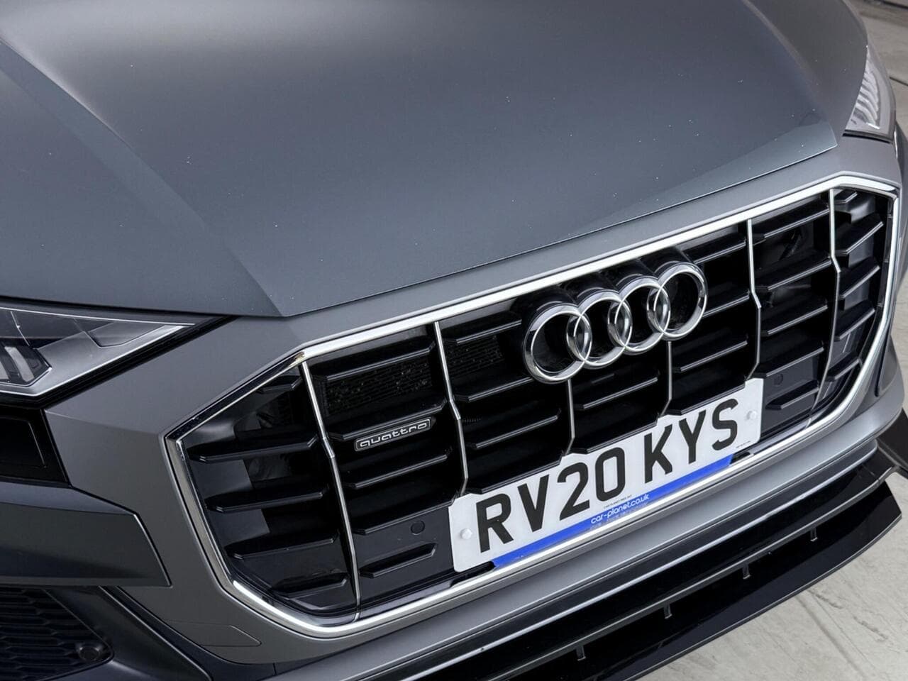 Audi Q8 thumbnail Badge Exterior