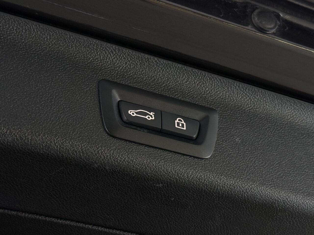 BMW 5 Series thumbnail Misc Controls