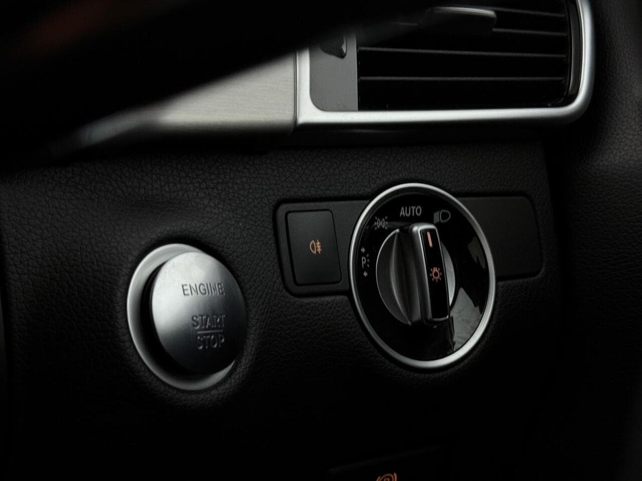 Mercedes-Benz GLE thumbnail Misc Controls