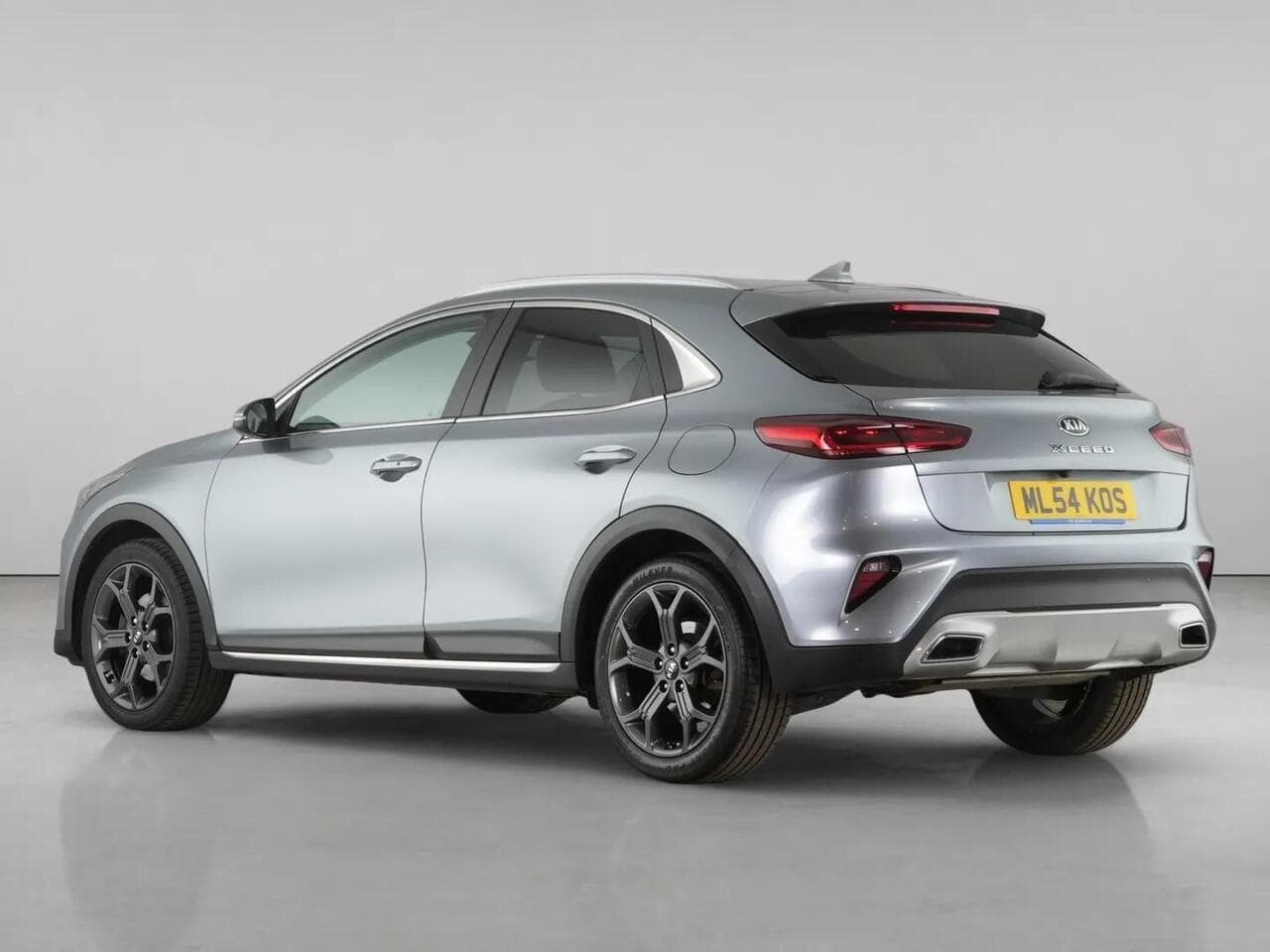 Kia XCeed thumbnail Rear Left